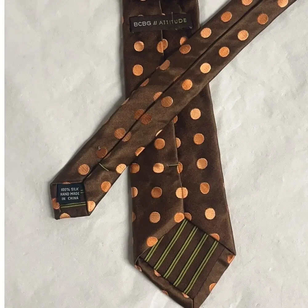 BCBG / Attitude  Men's 100% Silk Tie Necktie  - Hand Made - Brown / Copper